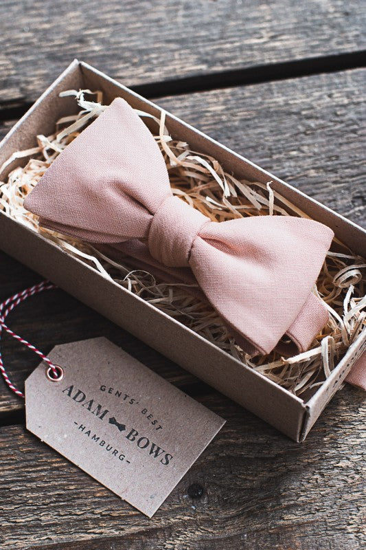 Altrosa Herrenfliege im Packaging