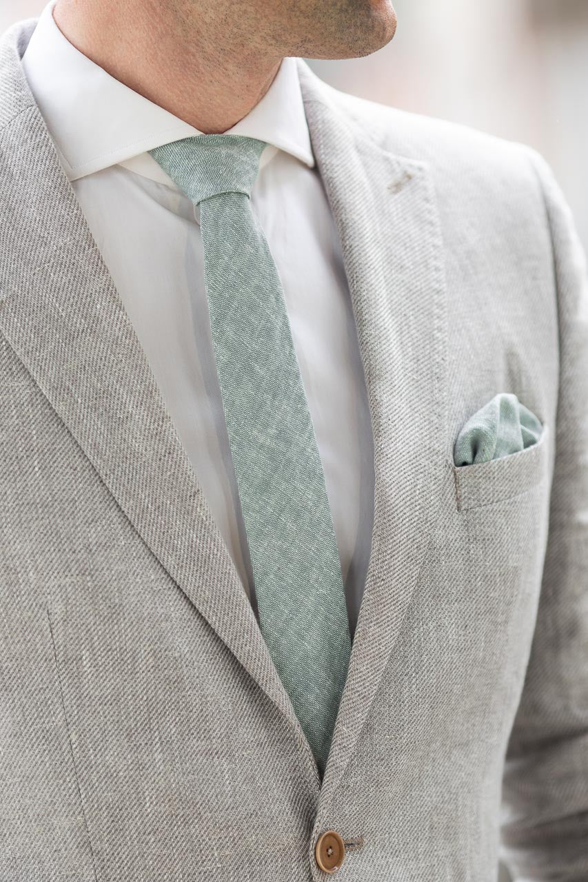 adam-bows-krawatte-anzug-hochzeit-vintage-lasse-salbei
