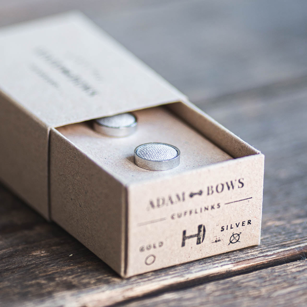adam-bows-manschettenknoepfe-hochzeit-vintage-grau-oskar
