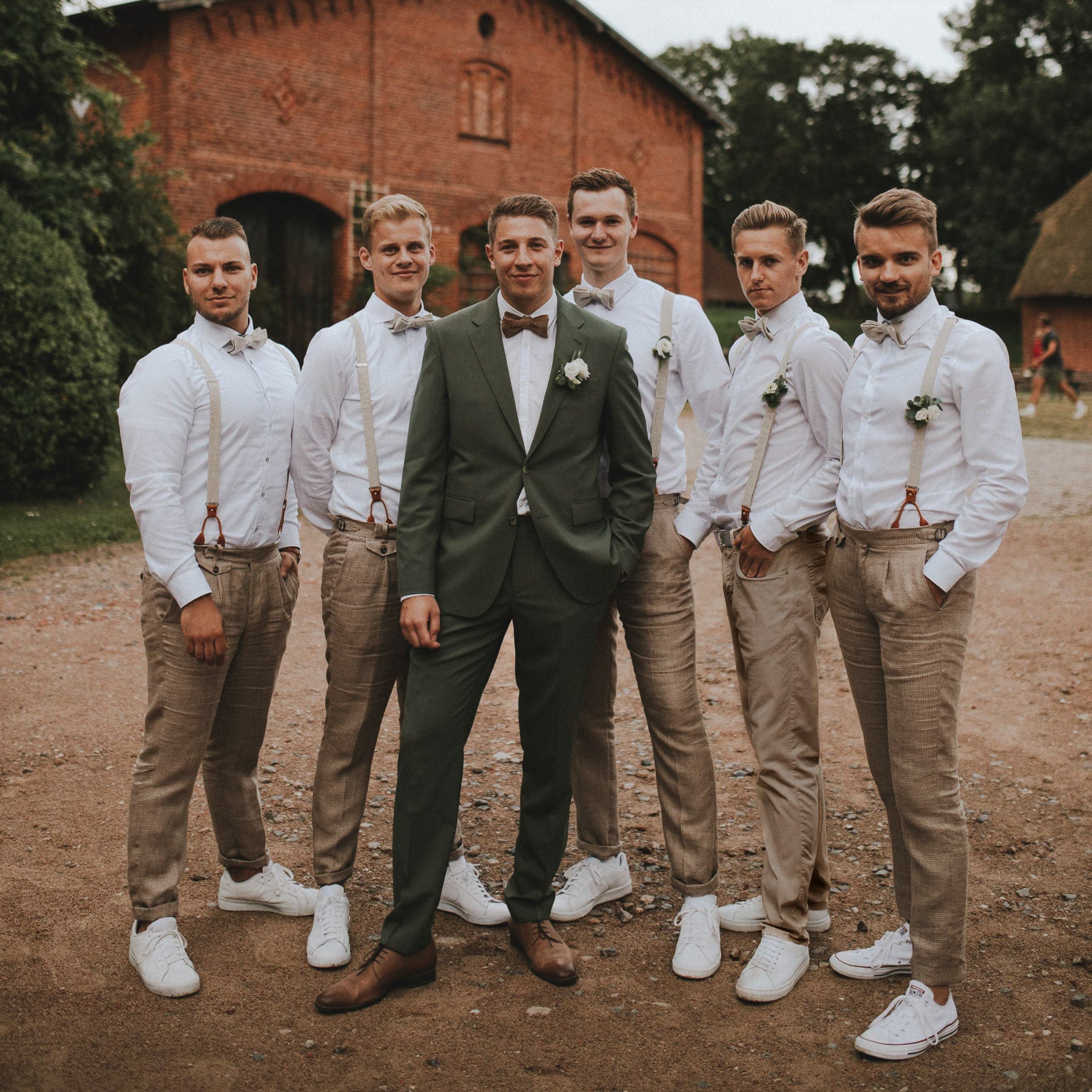 OUTFIT UND AUFGABEN DER GROOMSMEN