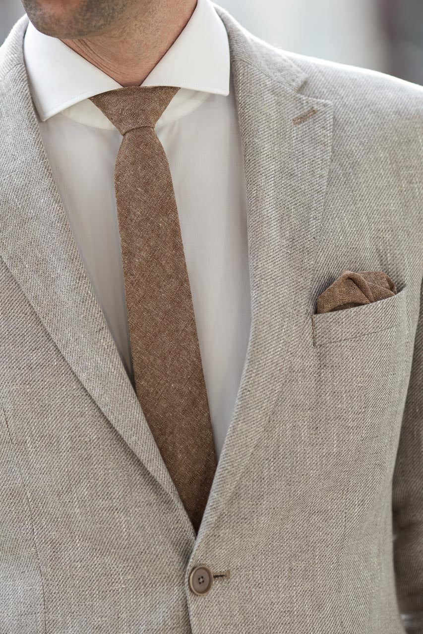 adam-bows-krawatte-anzug-hochzeit-vintage-braun-bosse
